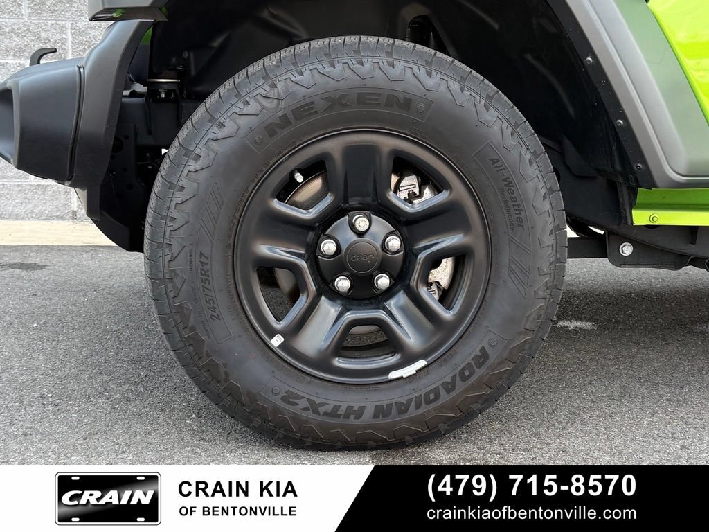 Used 2025 Jeep Wrangler Sport AWD/4WD image 30
