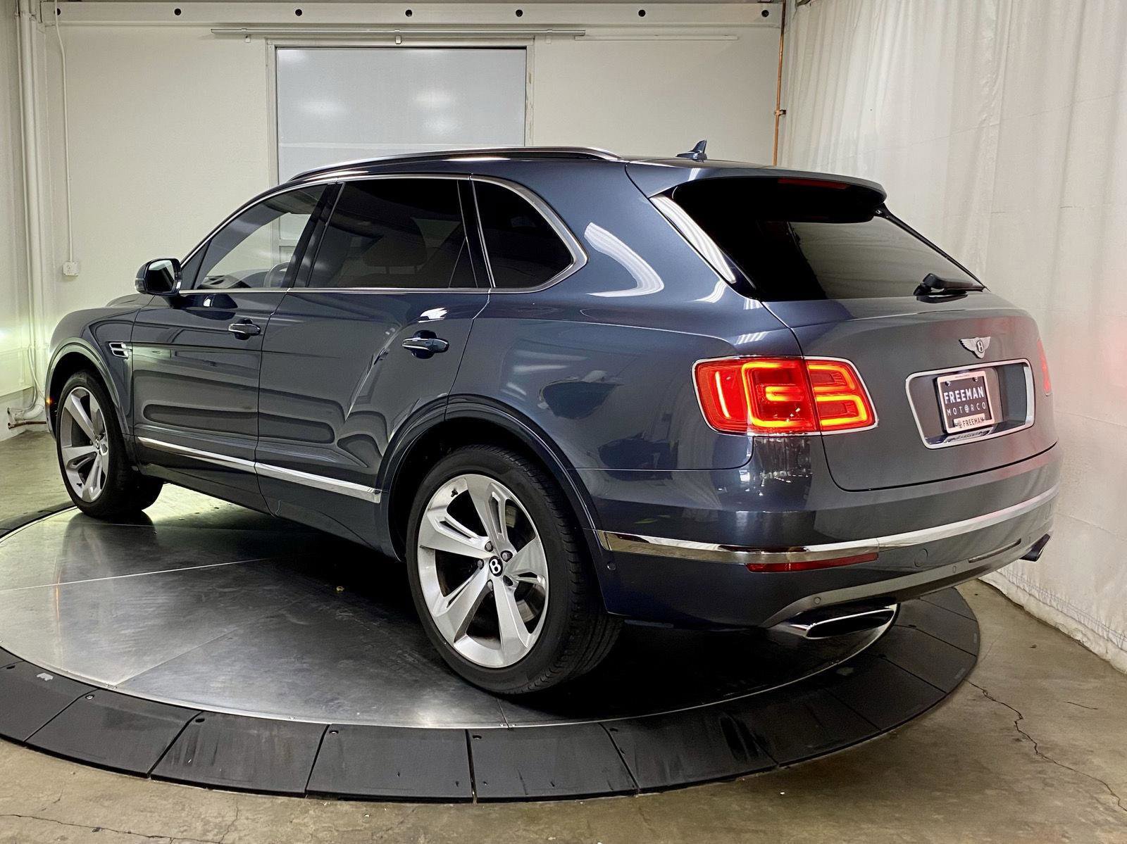 Used 2018 Bentley Bentayga AWD/4WD image 7