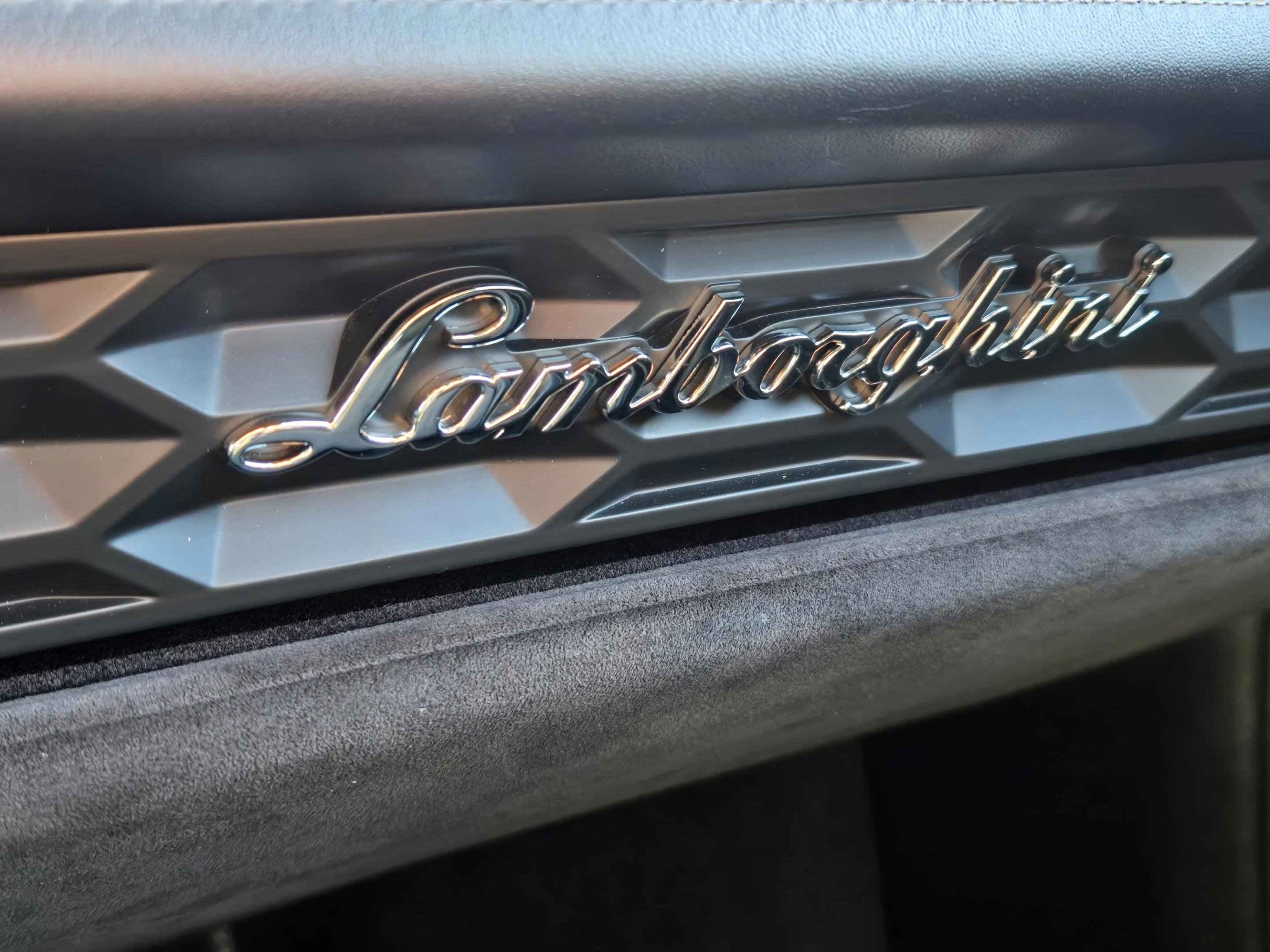 Used 2015 Lamborghini Huracan LP 610-4 image 25