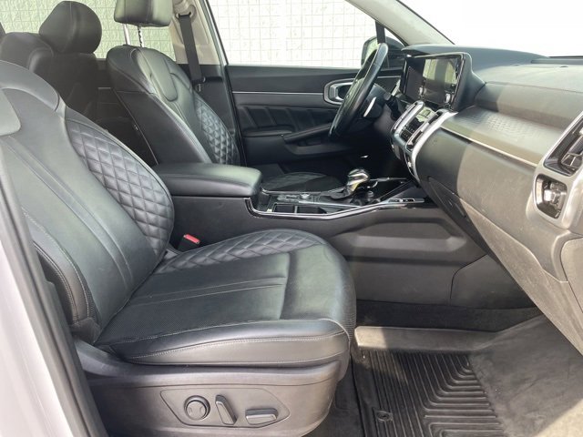 Used 2022 Kia Sorento SX image 17