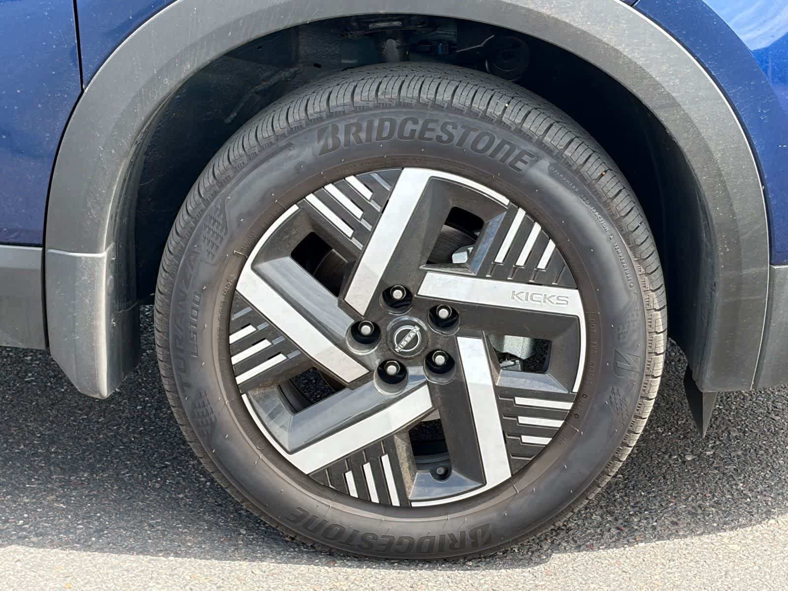 Certified 2026 Nissan Kicks SV FWD image 5