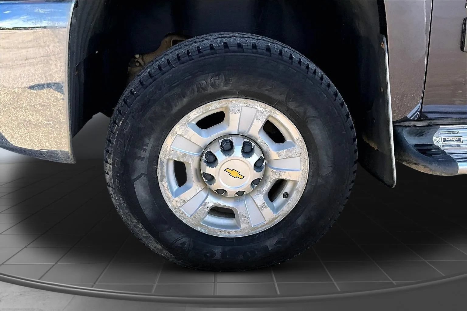 Used 2010 Chevrolet Silverado 2500 LT w/ Interior Plus Package AWD/4WD image 30