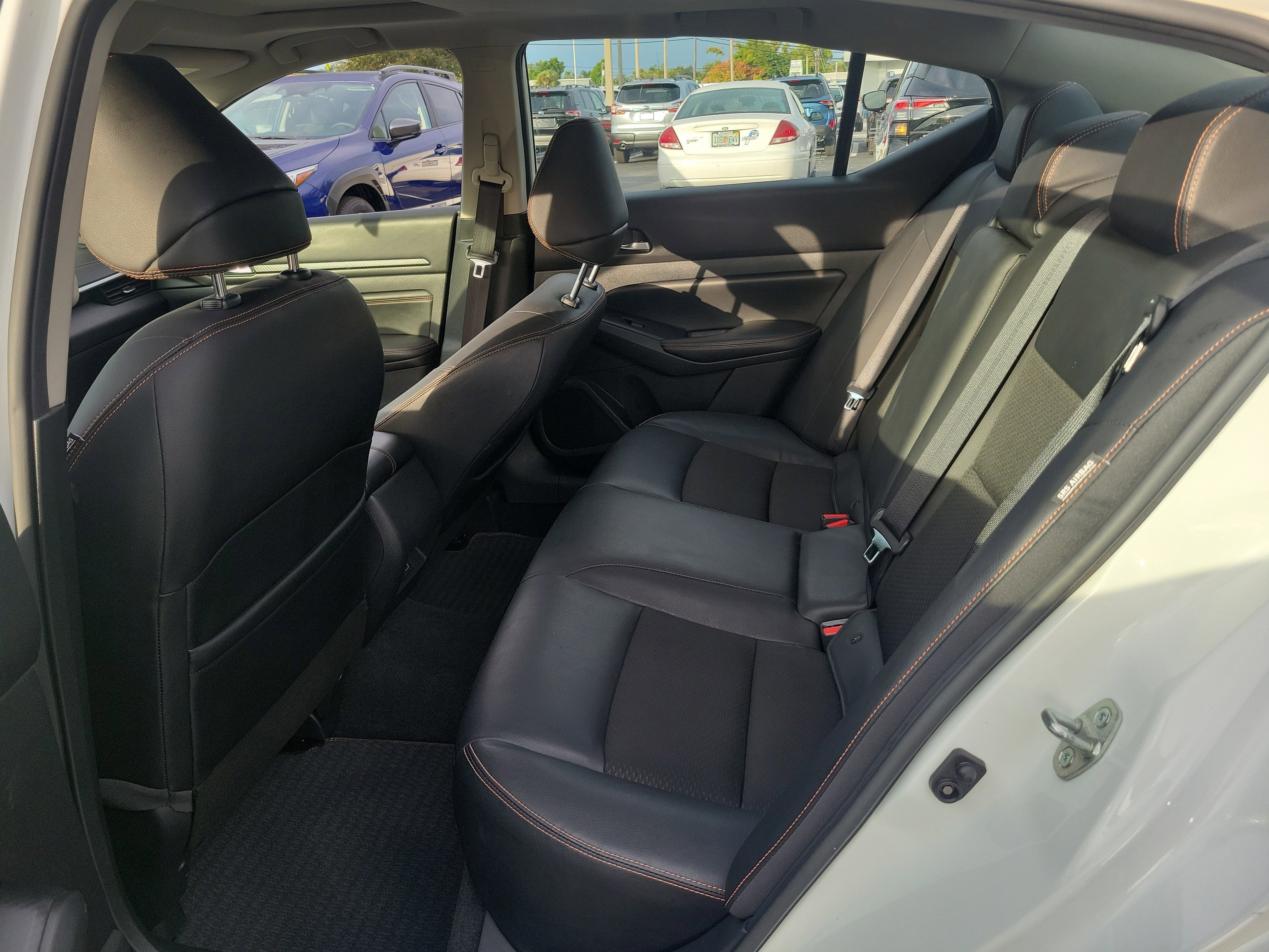 Used 2020 Nissan Altima 2.5 SR w/ Premium Package image 13