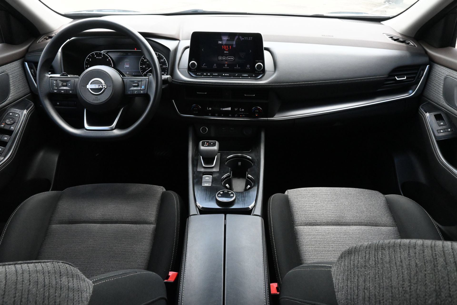 Used 2023 Nissan Rogue SV AWD/4WD image 8