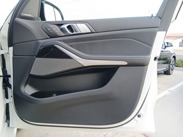 New 2026 BMW X7 M60i AWD/4WD image 18