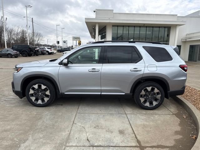 New 2026 Honda Pilot Touring image 2