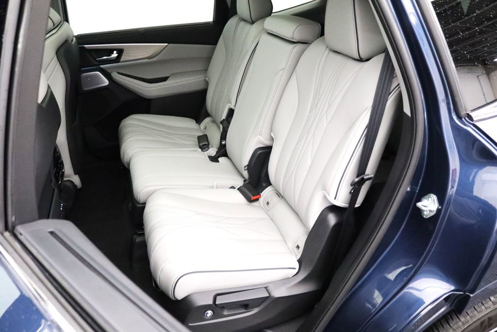 Used 2025 Acura MDX w/ Advance Package image 10