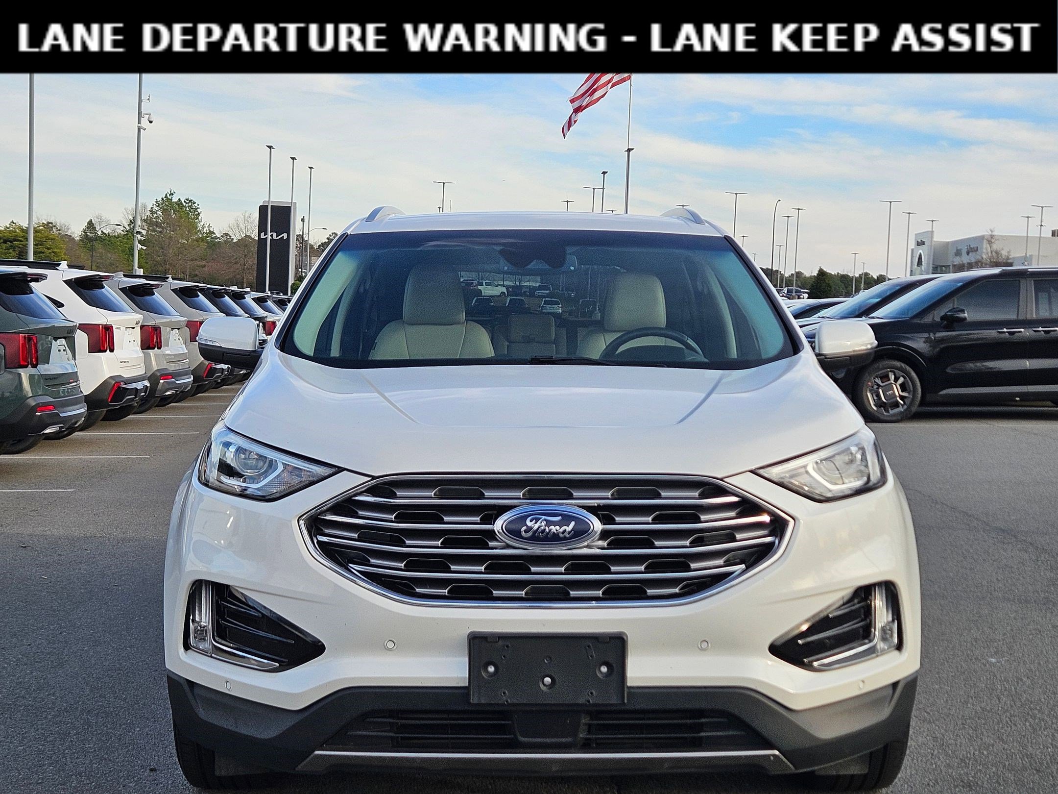 Used 2020 Ford Edge Titanium image 2