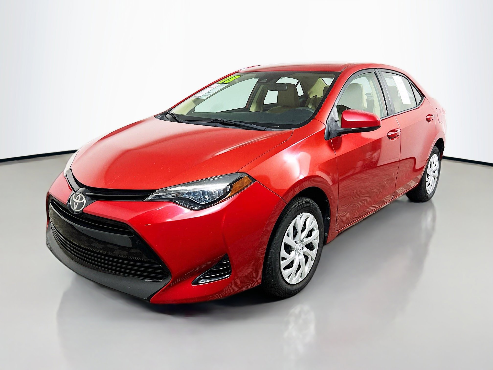 Used 2018 Toyota Corolla LE image 10