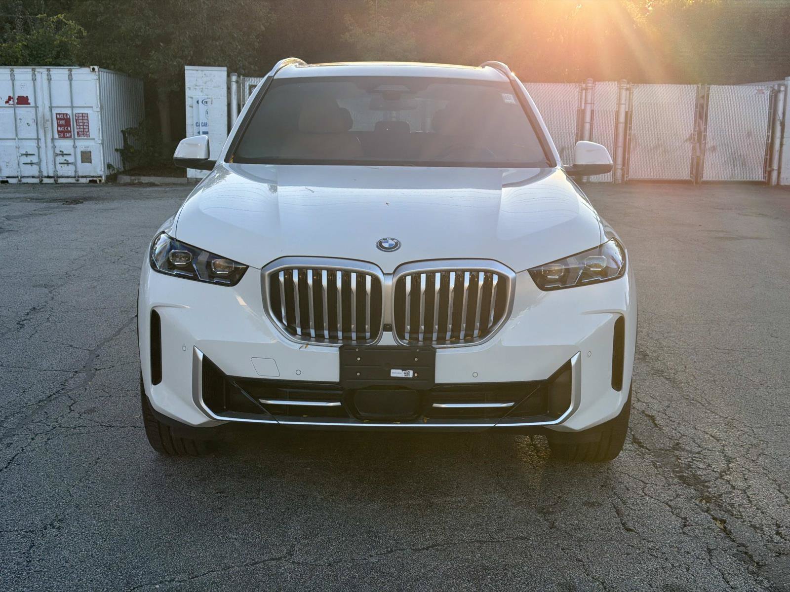 Certified 2024 BMW X5 xDrive50e w/ Premium Package AWD/4WD image 2