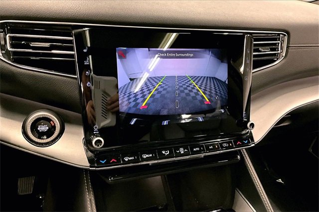 Used 2024 Jeep Wagoneer Series II image 26