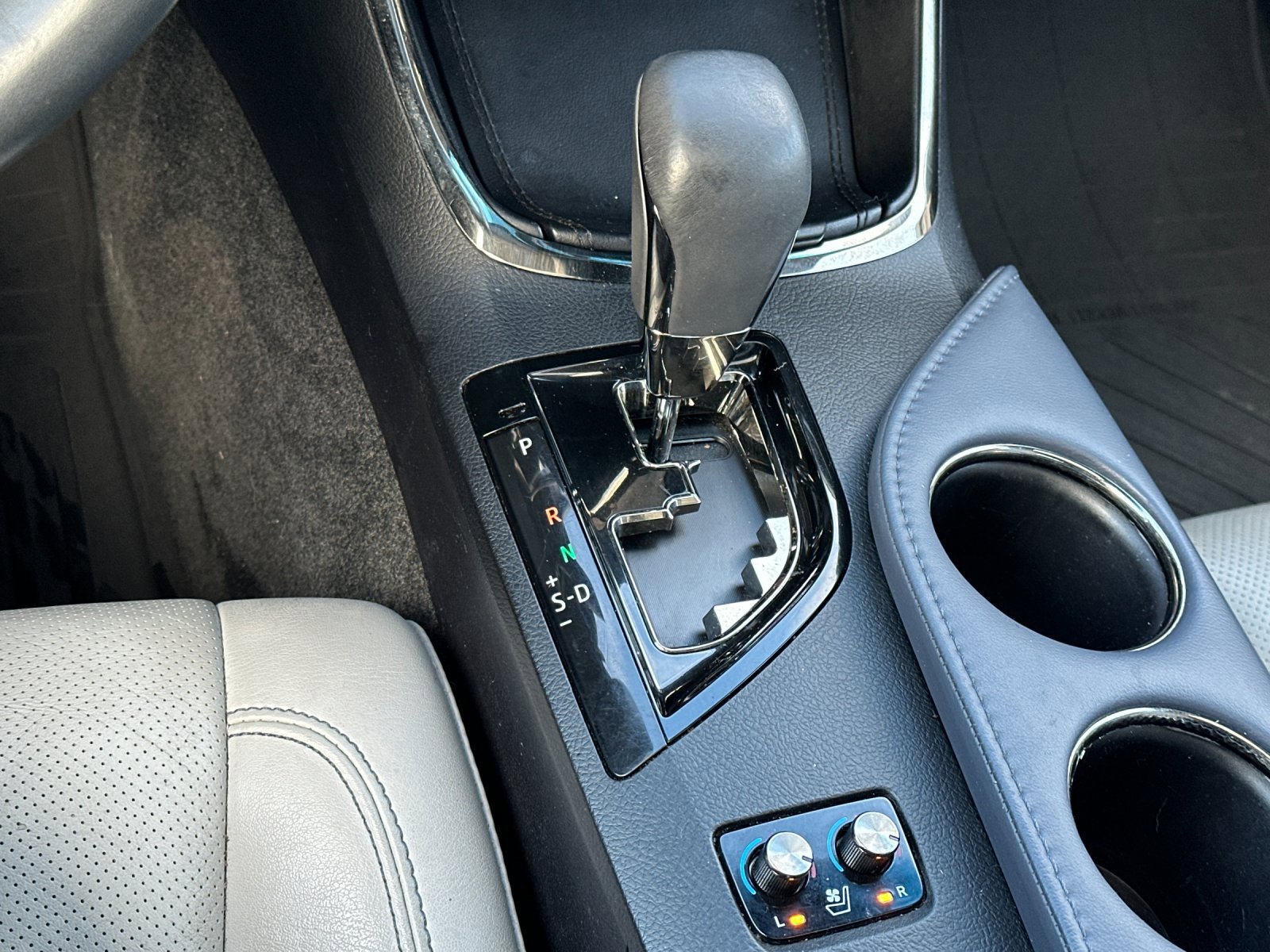 Used 2014 Toyota Avalon Limited image 21