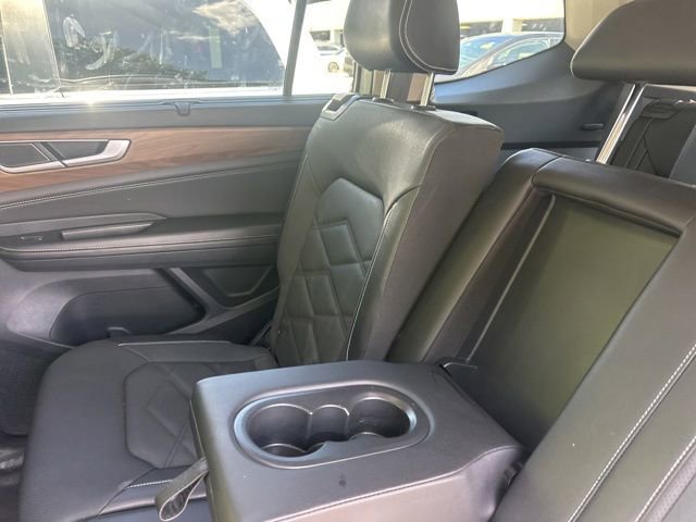 Used 2024 Volkswagen Atlas SE AWD/4WD image 29