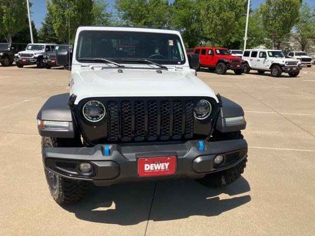 Used 2023 Jeep Wrangler Unlimited w/ Cold Weather Group AWD/4WD image 2