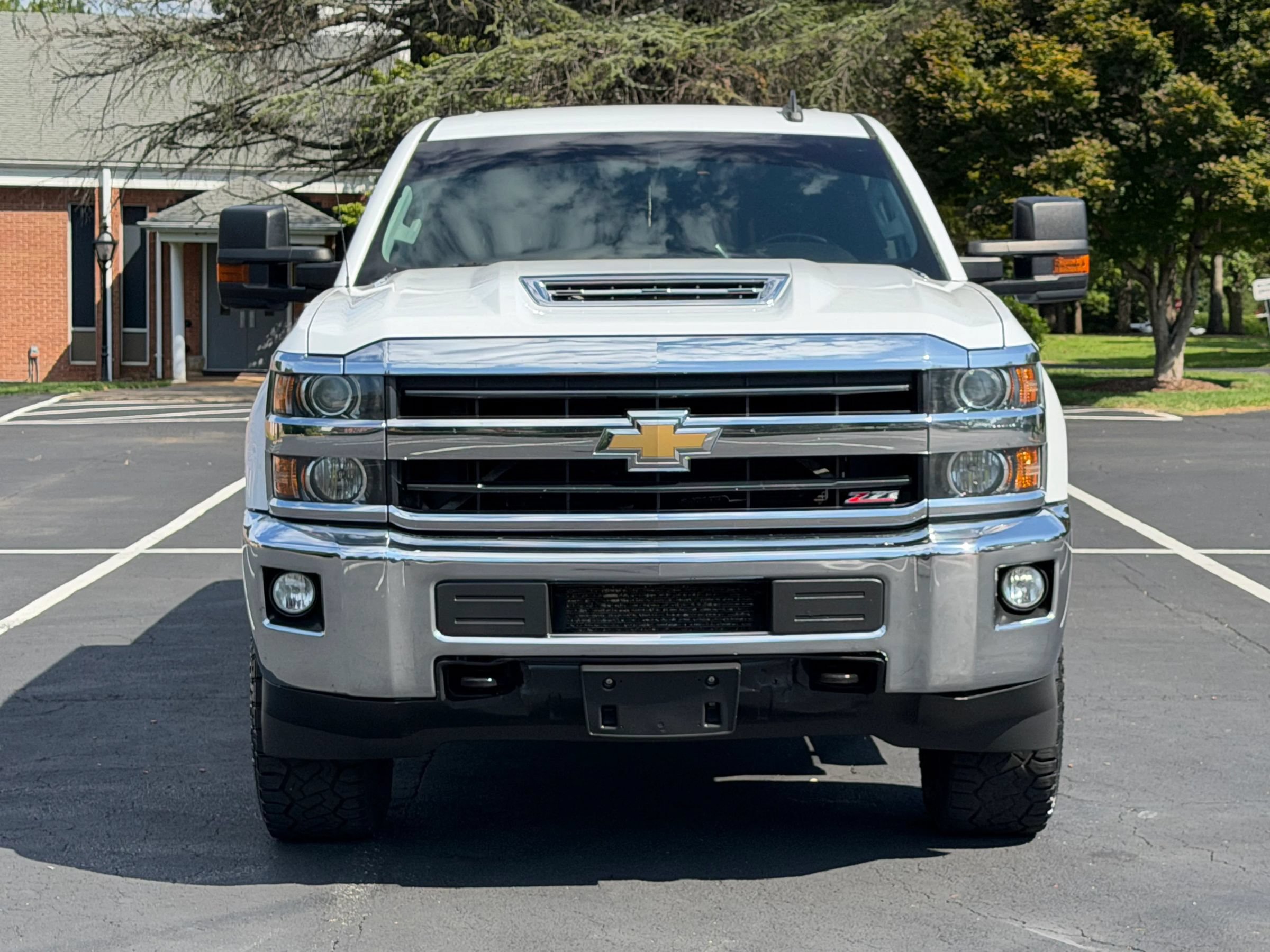 Used 2018 Chevrolet Silverado 3500 LT w/ LT Convenience Package AWD/4WD image 3