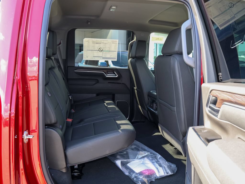 New 2026 GMC Sierra 3500 SLT w/ SLT Premium Package AWD/4WD image 32