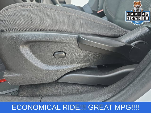 Used 2022 Chevrolet Trax LS w/ Tint and Cruise Package FWD image 23