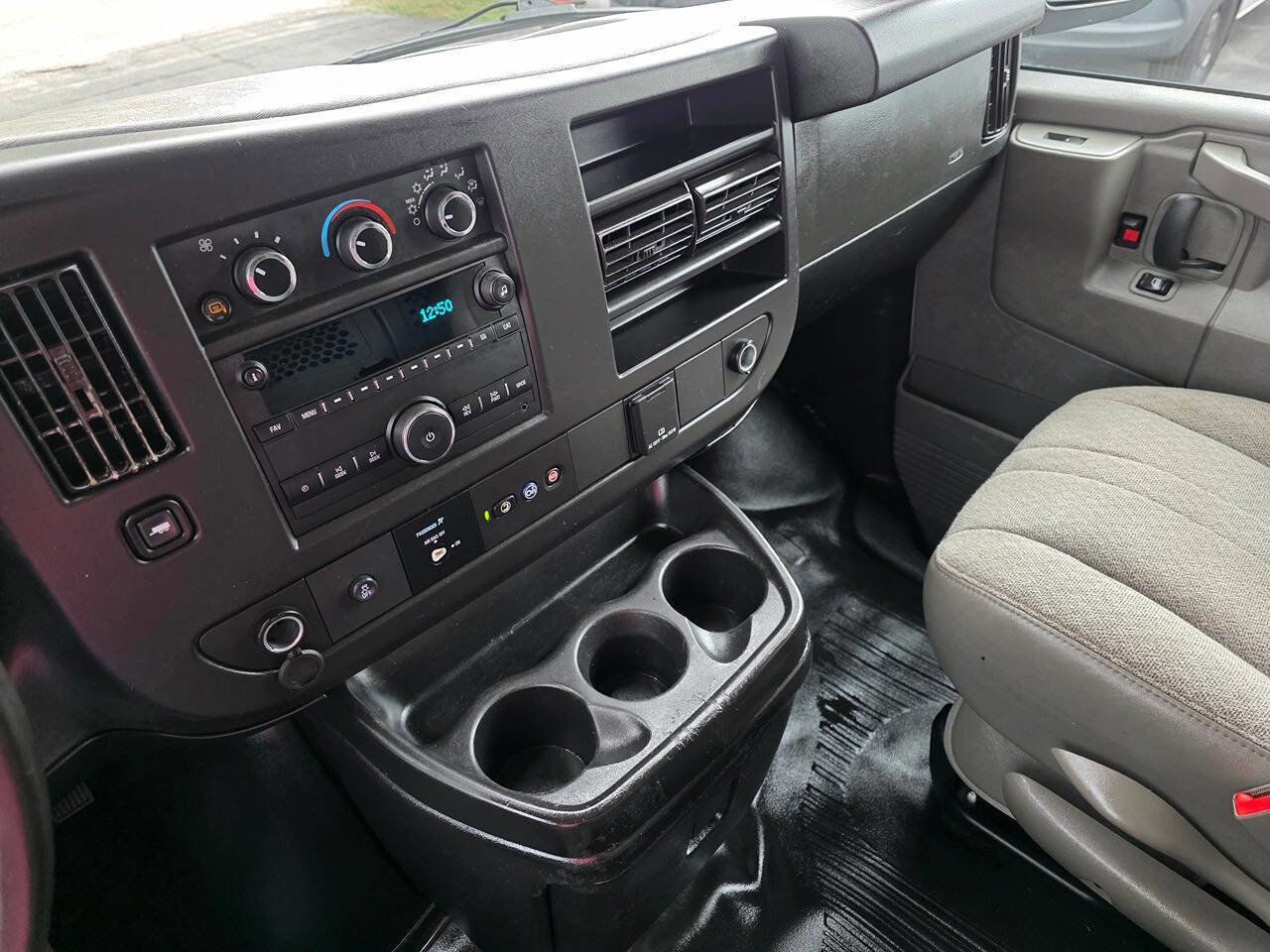 Used 2020 Chevrolet Express 2500 w/ Safety Package image 18