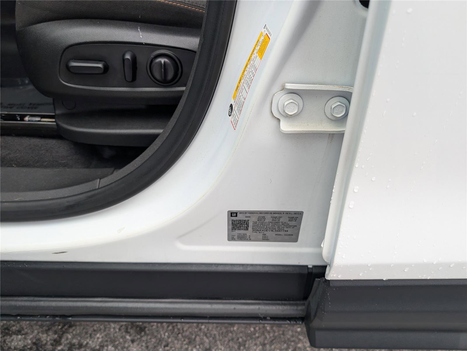 Used 2020 Chevrolet Equinox LT image 16