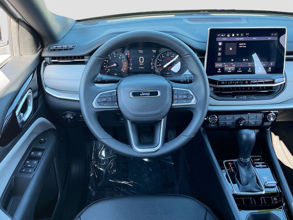 Certified 2025 Jeep Compass Limited image 20