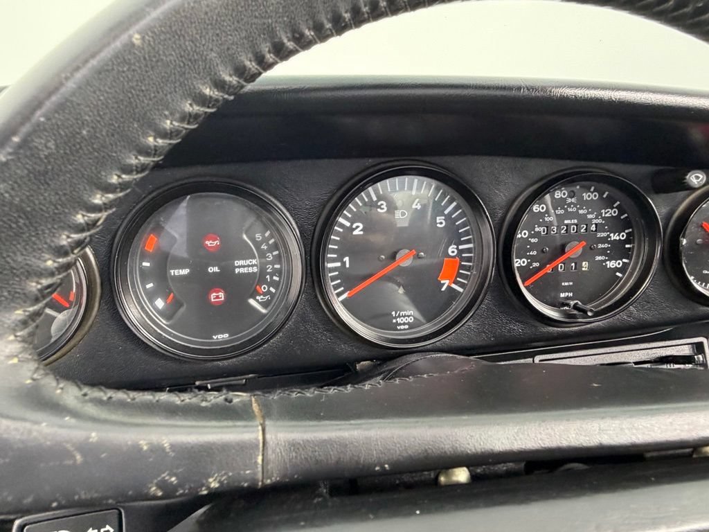 Used 1989 Porsche 911 Speedster RWD image 35