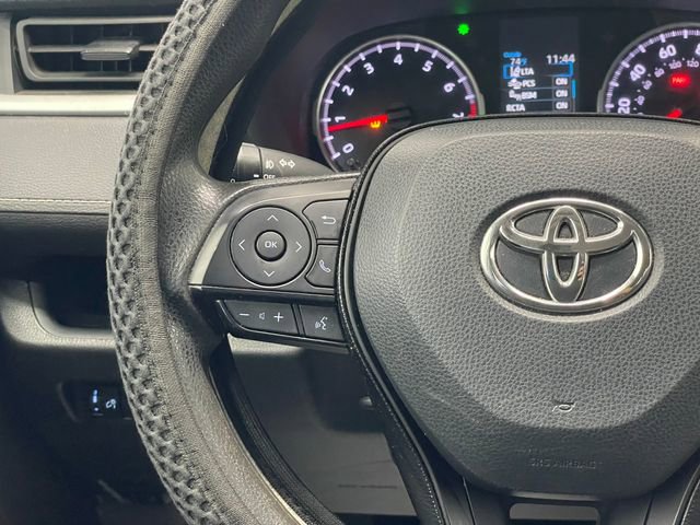 Used 2021 Toyota RAV4 XLE FWD image 23