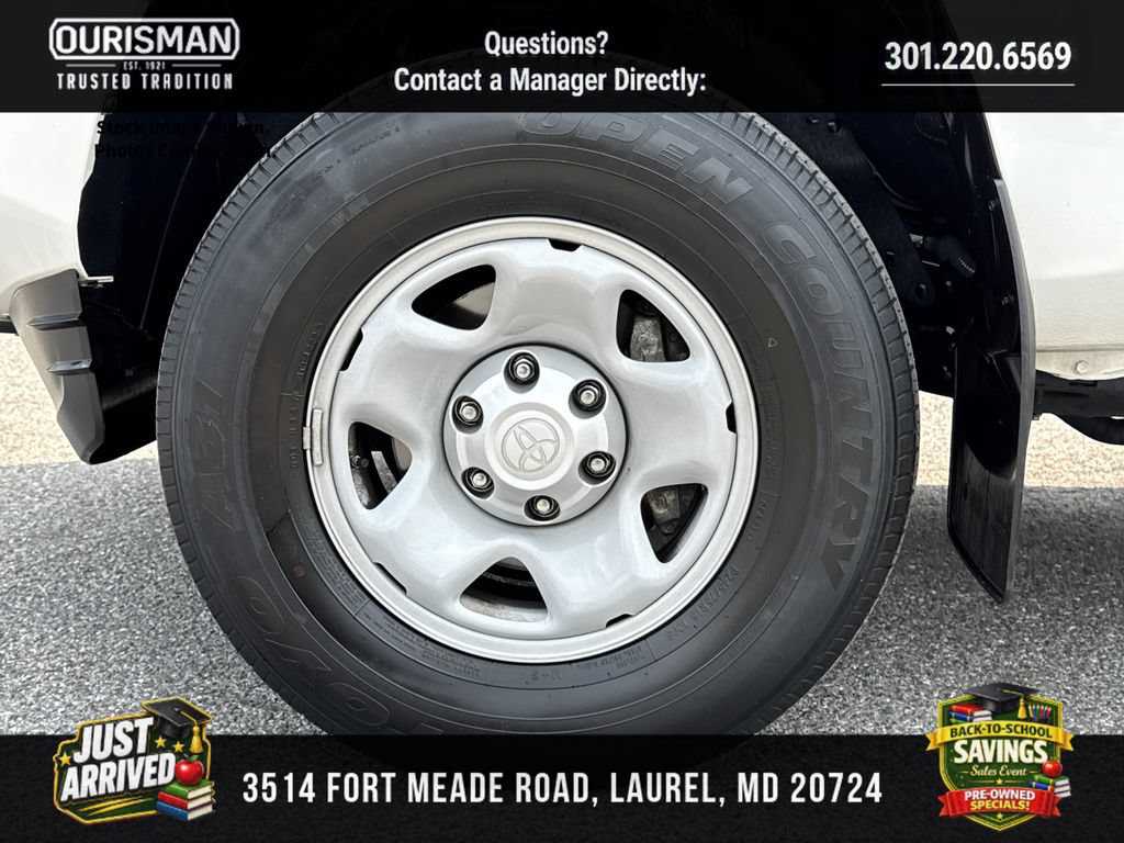 Used 2023 Toyota Tacoma SR w/ SR Convenience Package RWD image 5