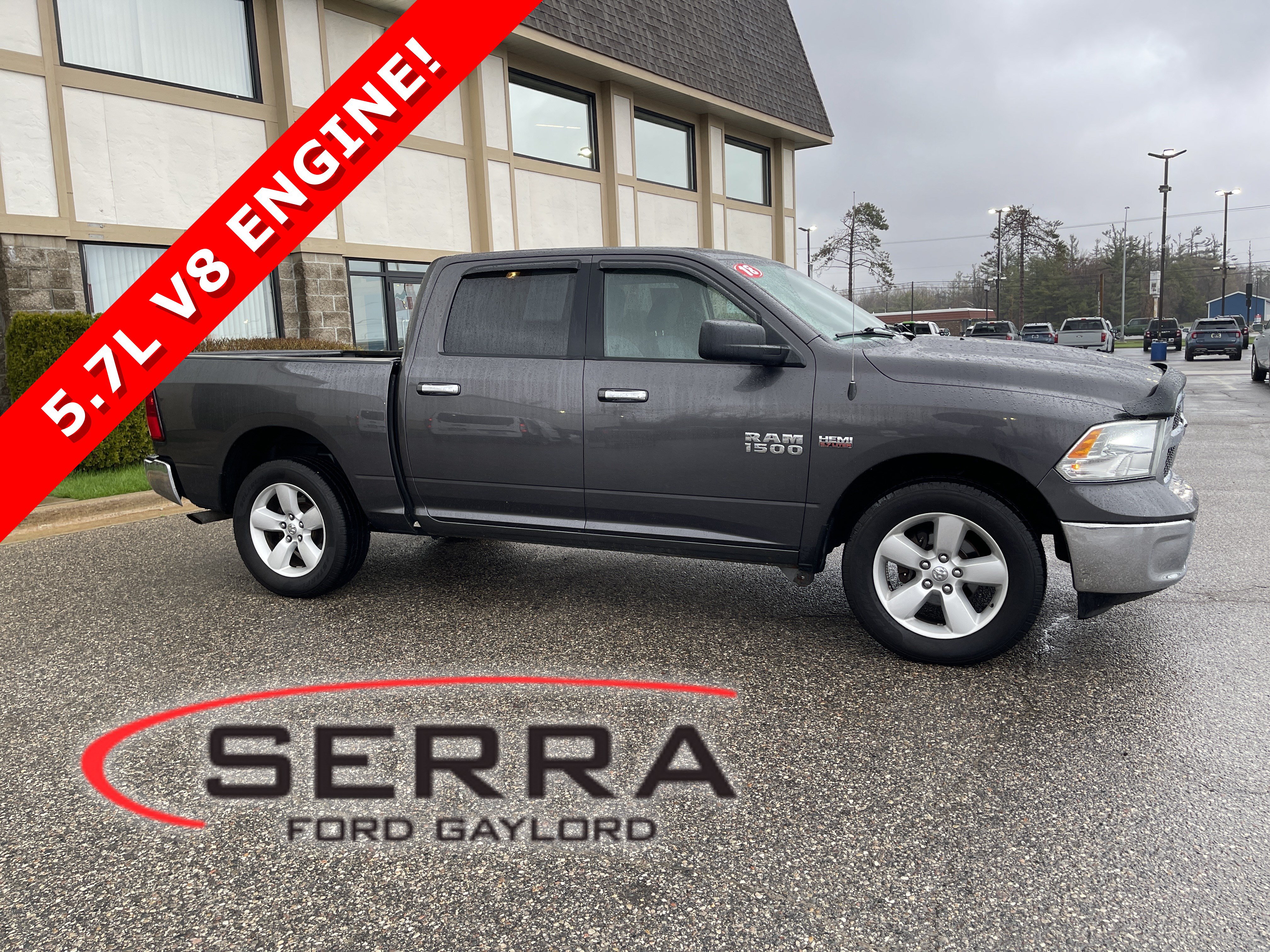 Used 2018 RAM 1500 Classic SLT AWD/4WD image 1