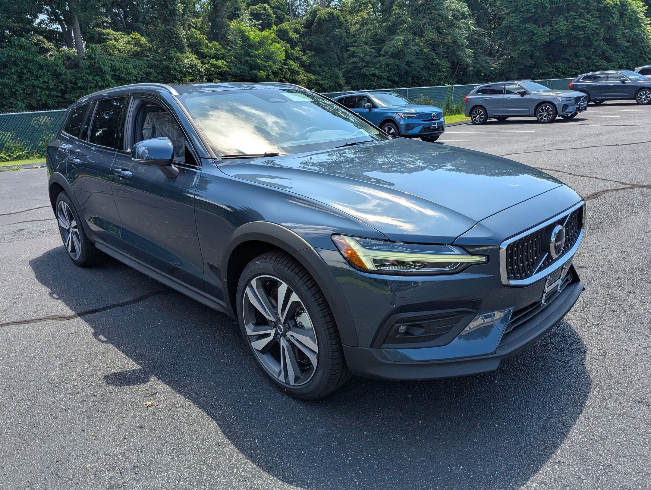New 2026 Volvo V60 B5 Cross Country Plus w/ Protection Package Premier image 2