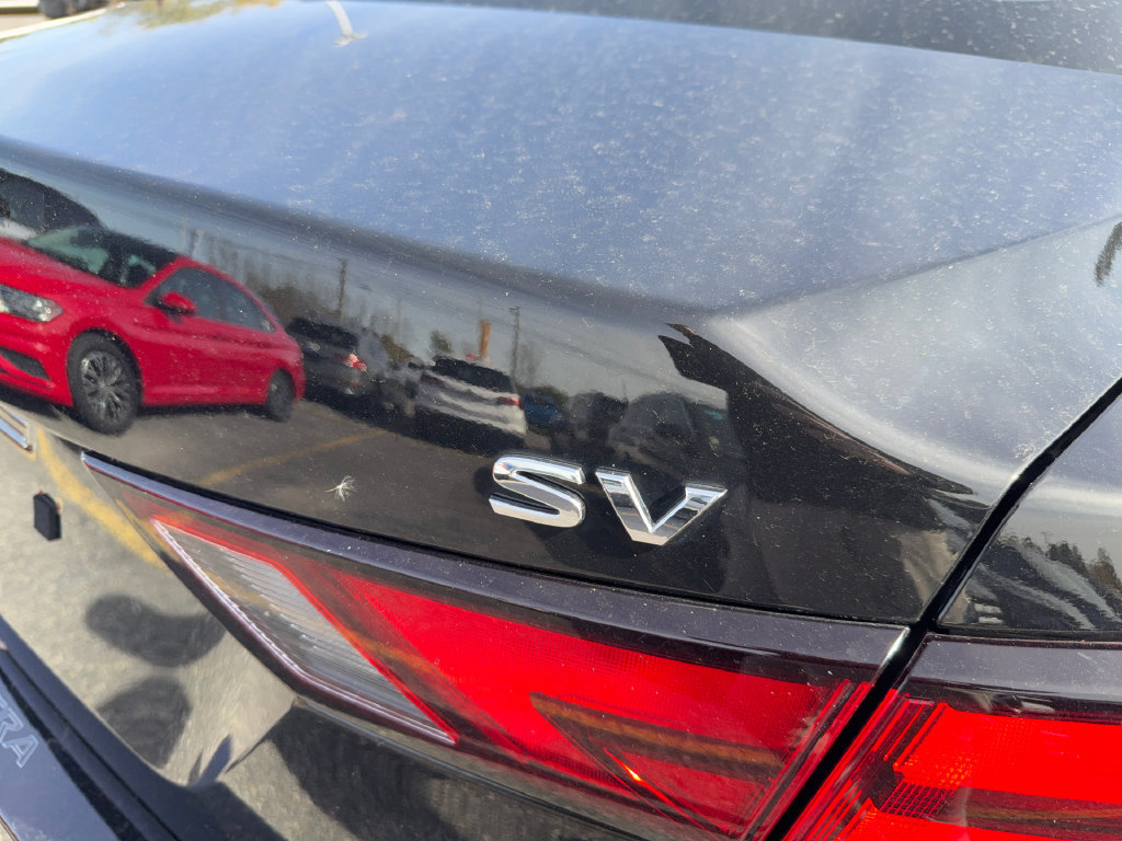 Used 2023 Nissan Sentra SV w/ All-Weather Package FWD image 10