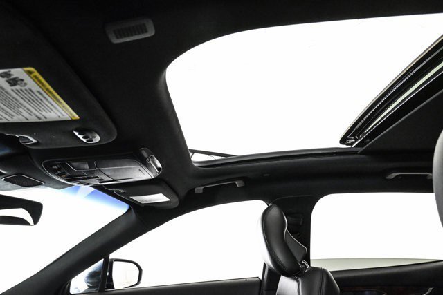 Used 2019 Lincoln Nautilus Reserve image 17