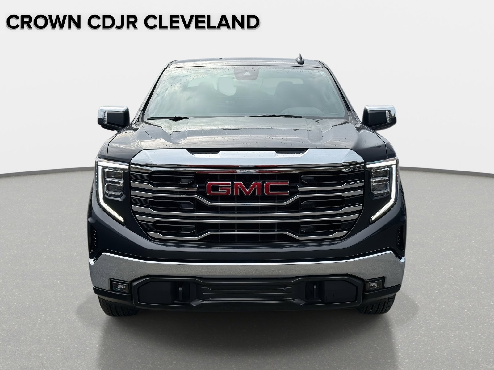 Used 2026 GMC Sierra 1500 SLT image 10