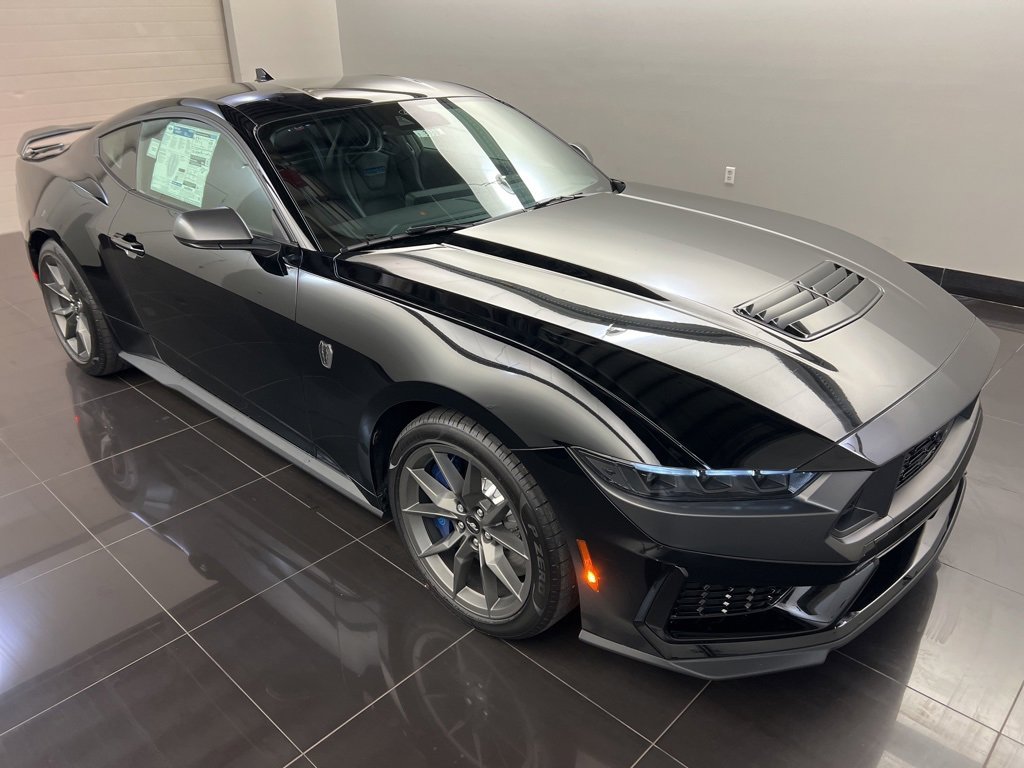 New 2025 Ford Mustang Dark Horse image 1
