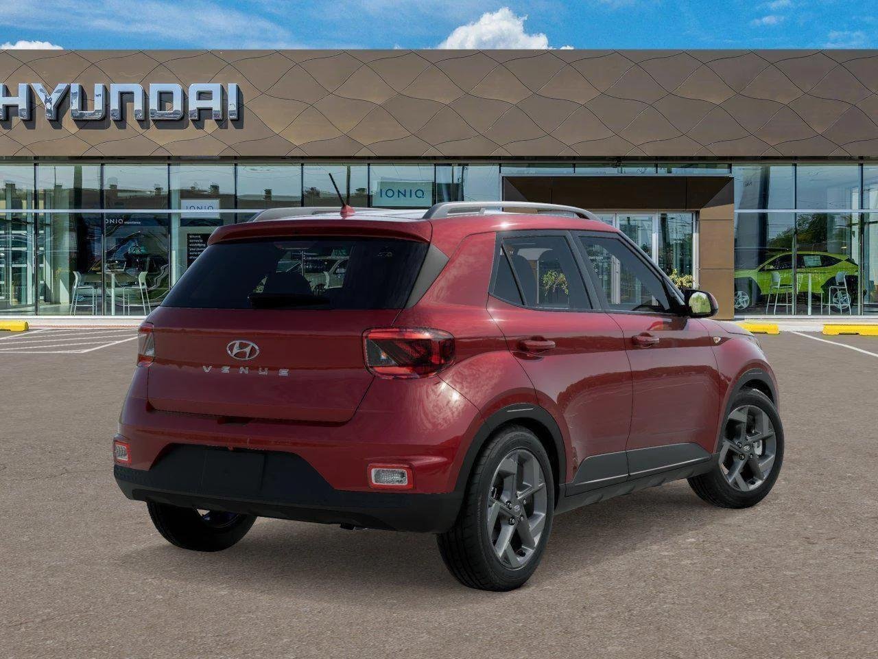 New 2026 Hyundai Venue SEL FWD image 4