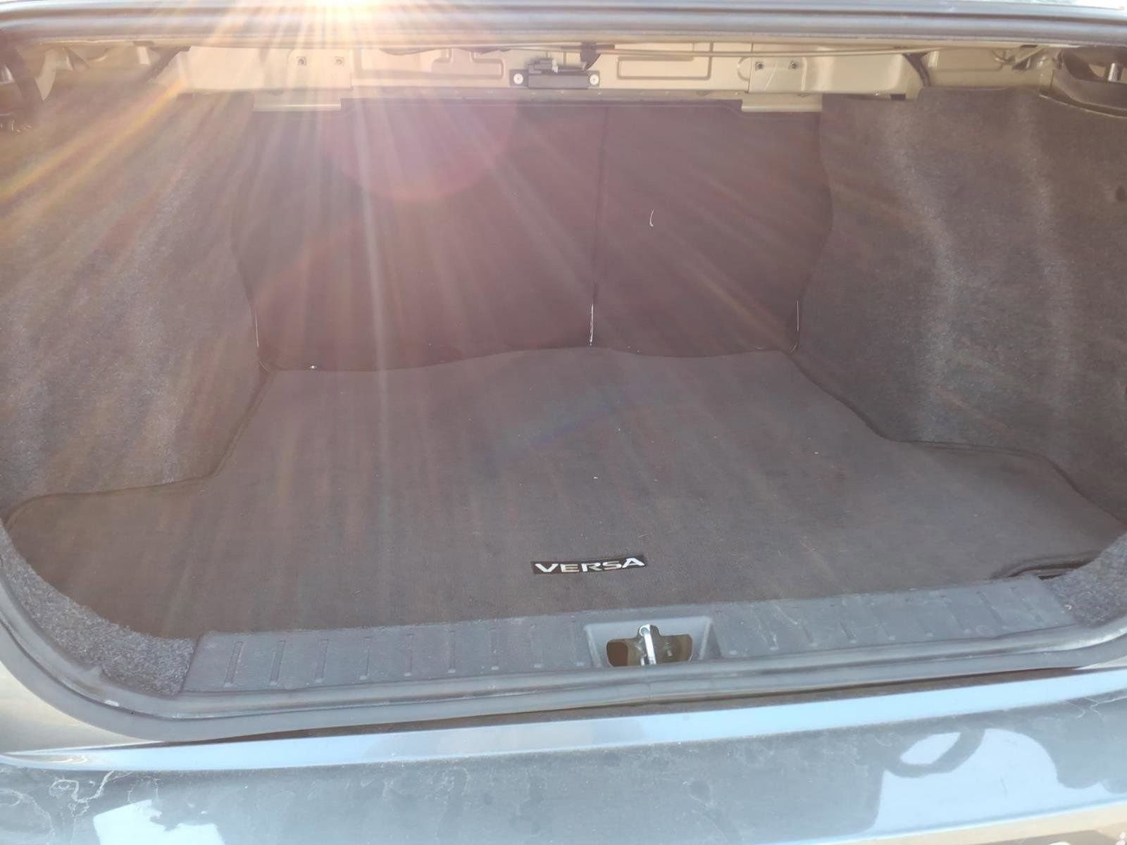 Used 2023 Nissan Versa SV image 24