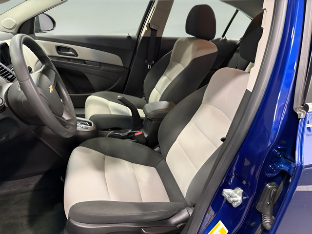 Used 2012 Chevrolet Cruze LS FWD image 11