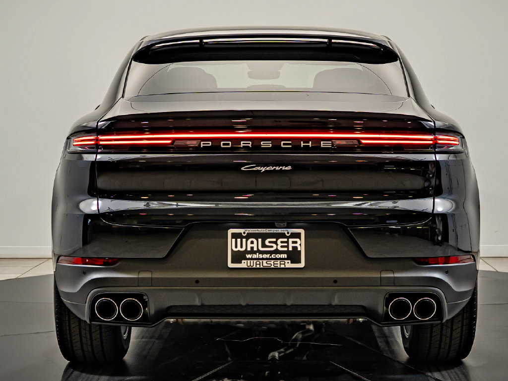 New 2026 Porsche Cayenne Coupe AWD/4WD image 7