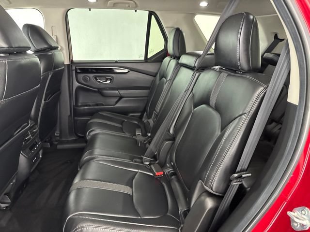 Certified 2025 Honda Pilot Touring image 30