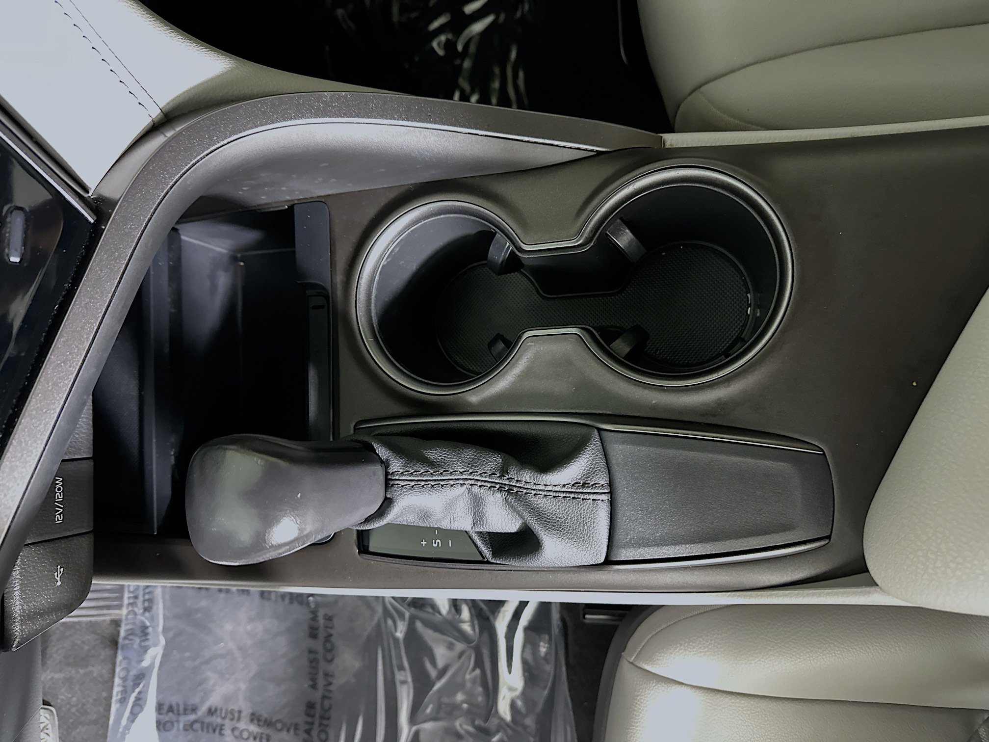 Used 2021 Toyota Camry SE image 21