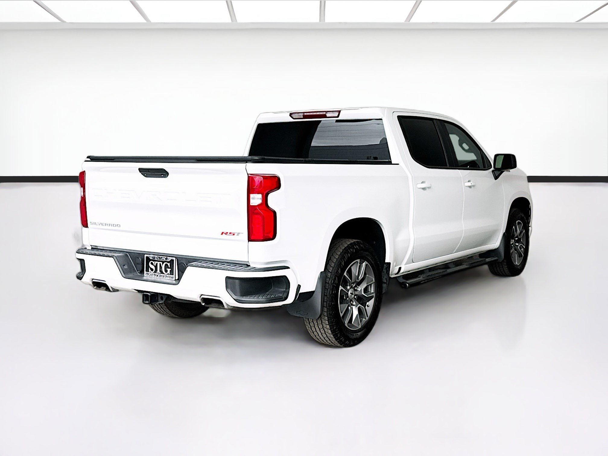 Used 2022 Chevrolet Silverado 1500 RST w/ Z71 Off-Road Package AWD/4WD image 4