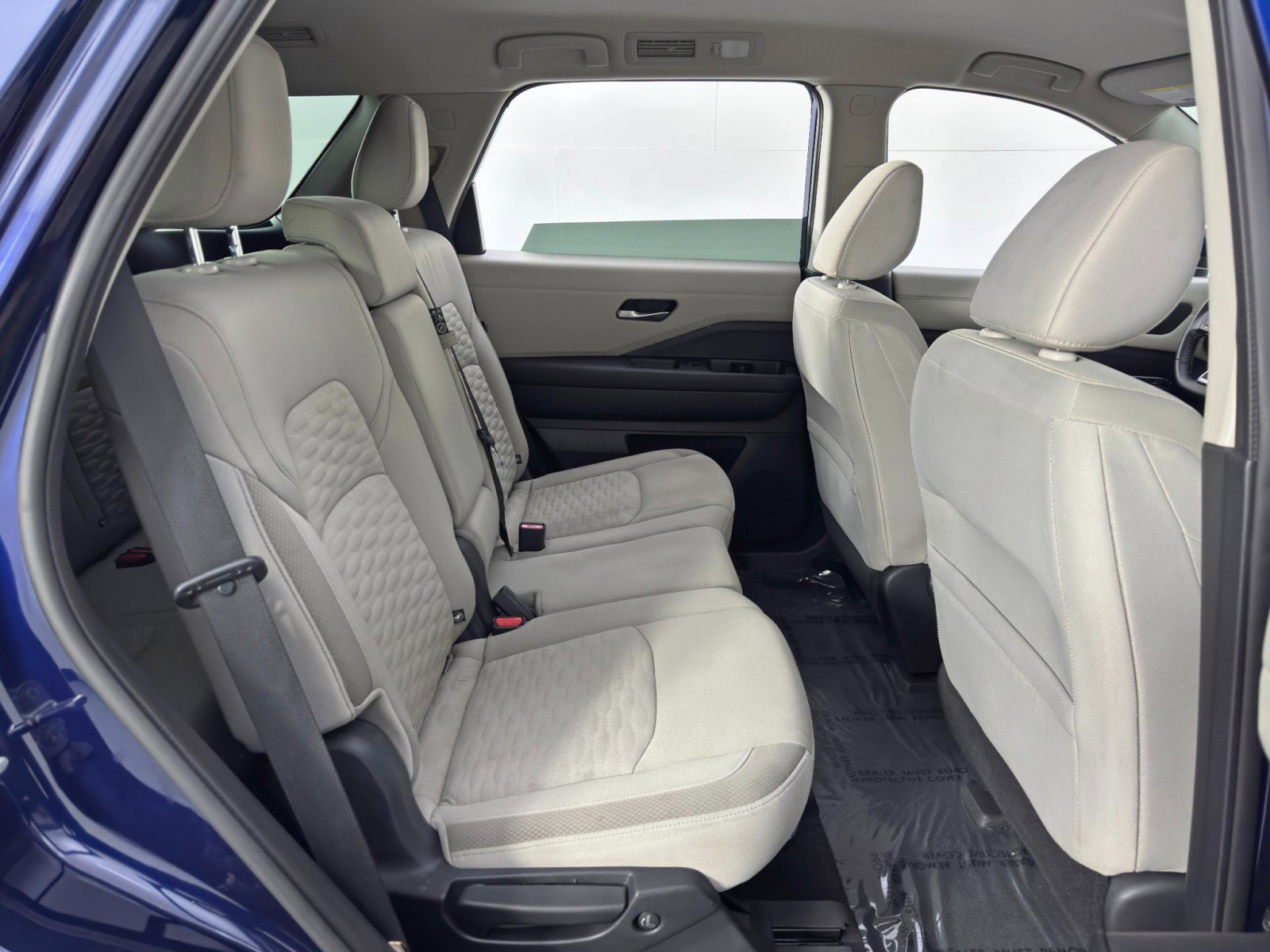 Used 2022 Nissan Pathfinder SV image 35