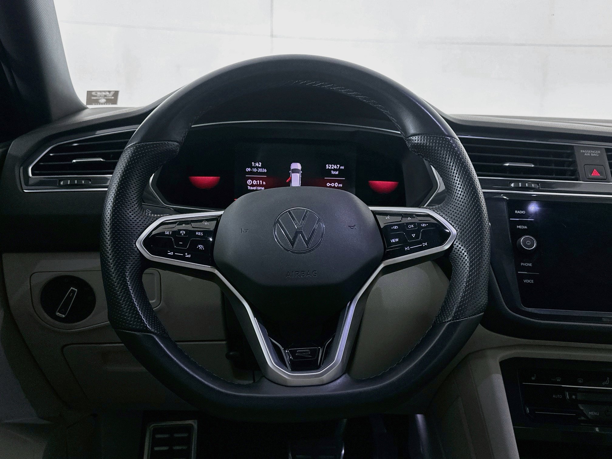 Used 2022 Volkswagen Tiguan SE R-Line FWD image 18