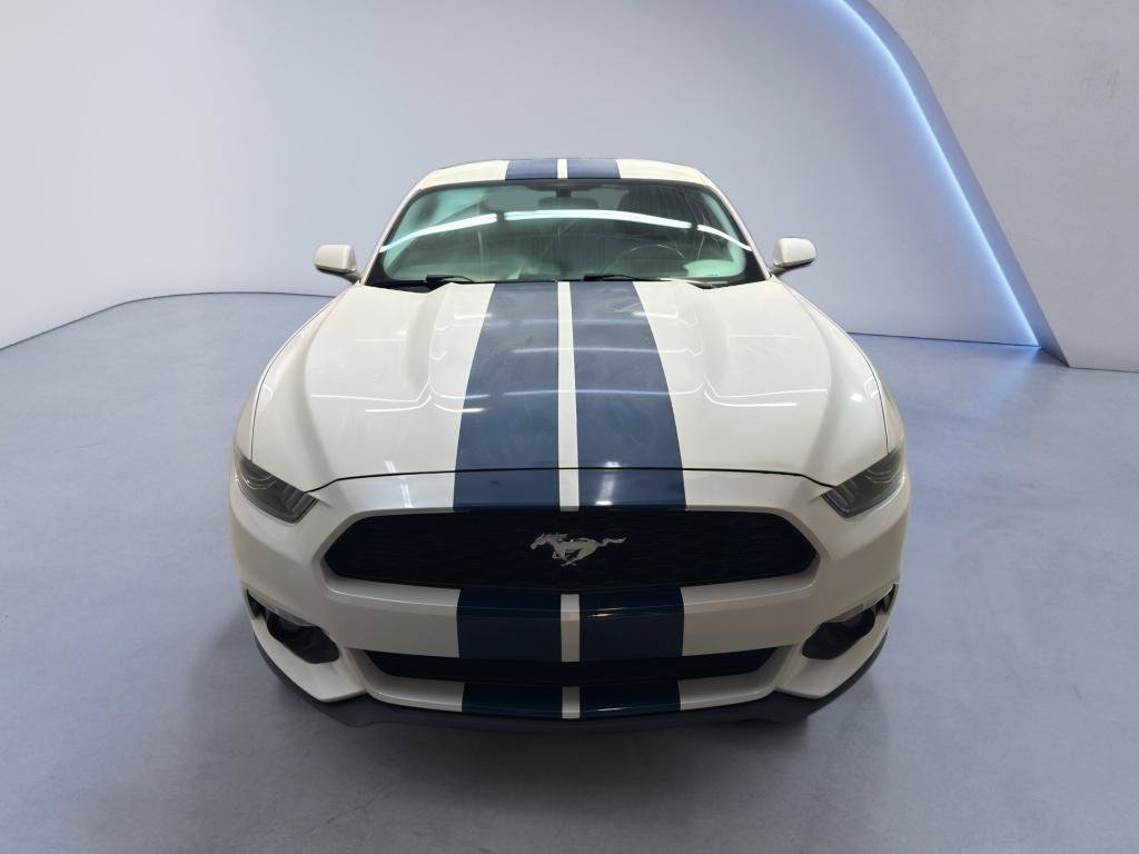Used 2017 Ford Mustang Coupe RWD image 2