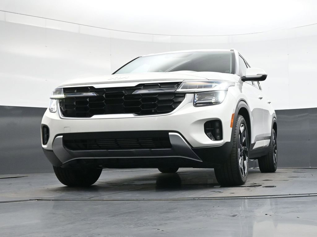 Used 2024 Kia Seltos SX image 40
