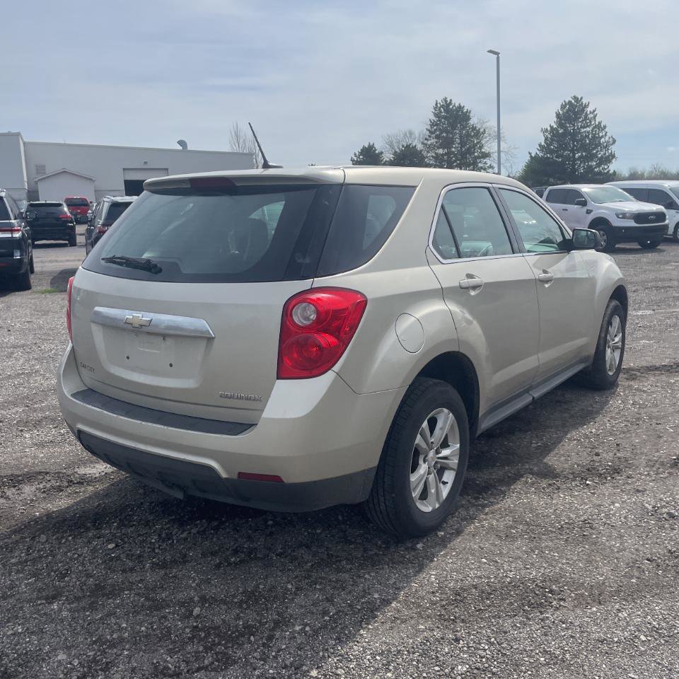 Used 2013 Chevrolet Equinox LS FWD image 24