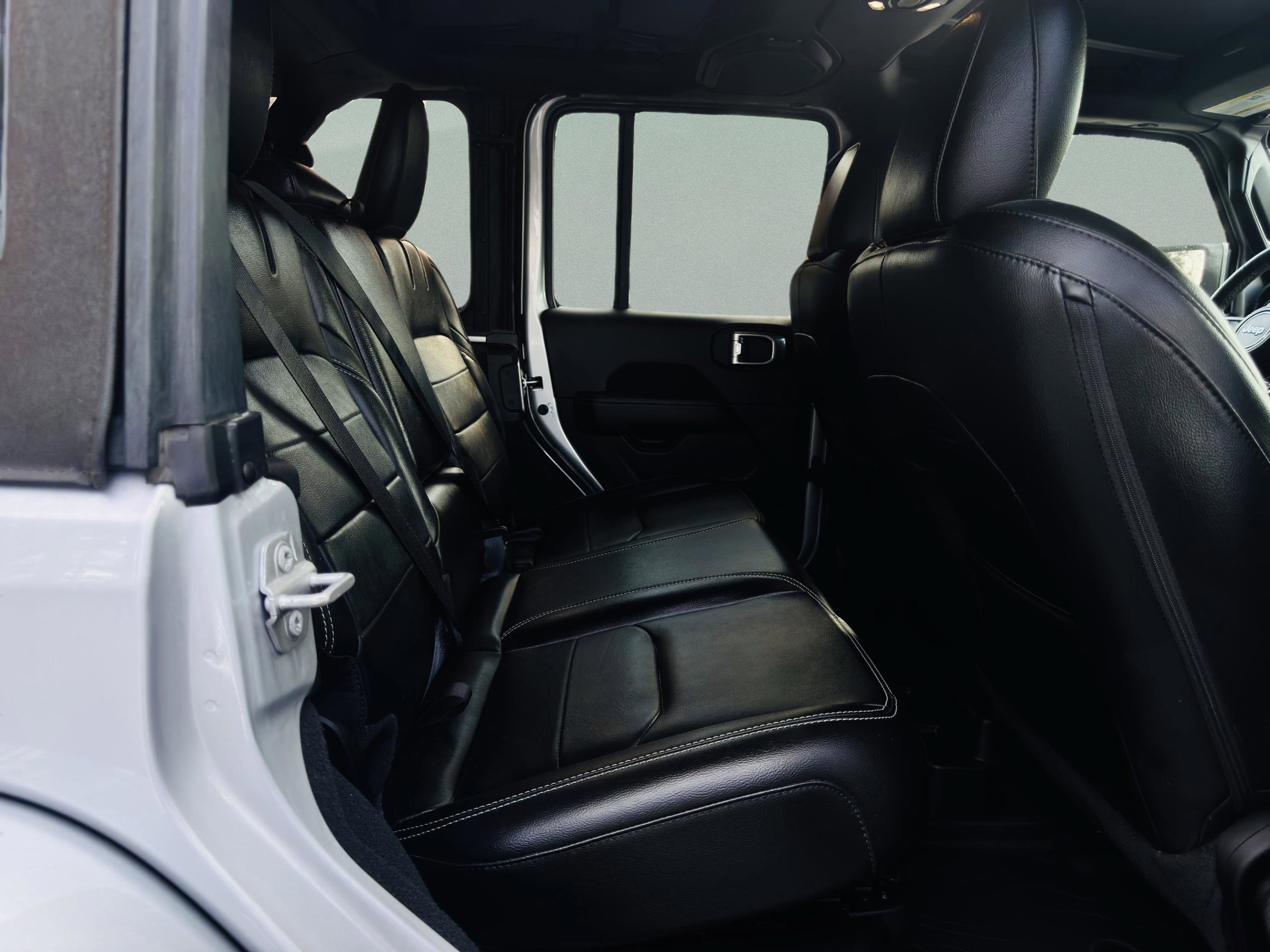 Used 2022 Jeep Wrangler Unlimited Sahara w/ Cold Weather Group image 33