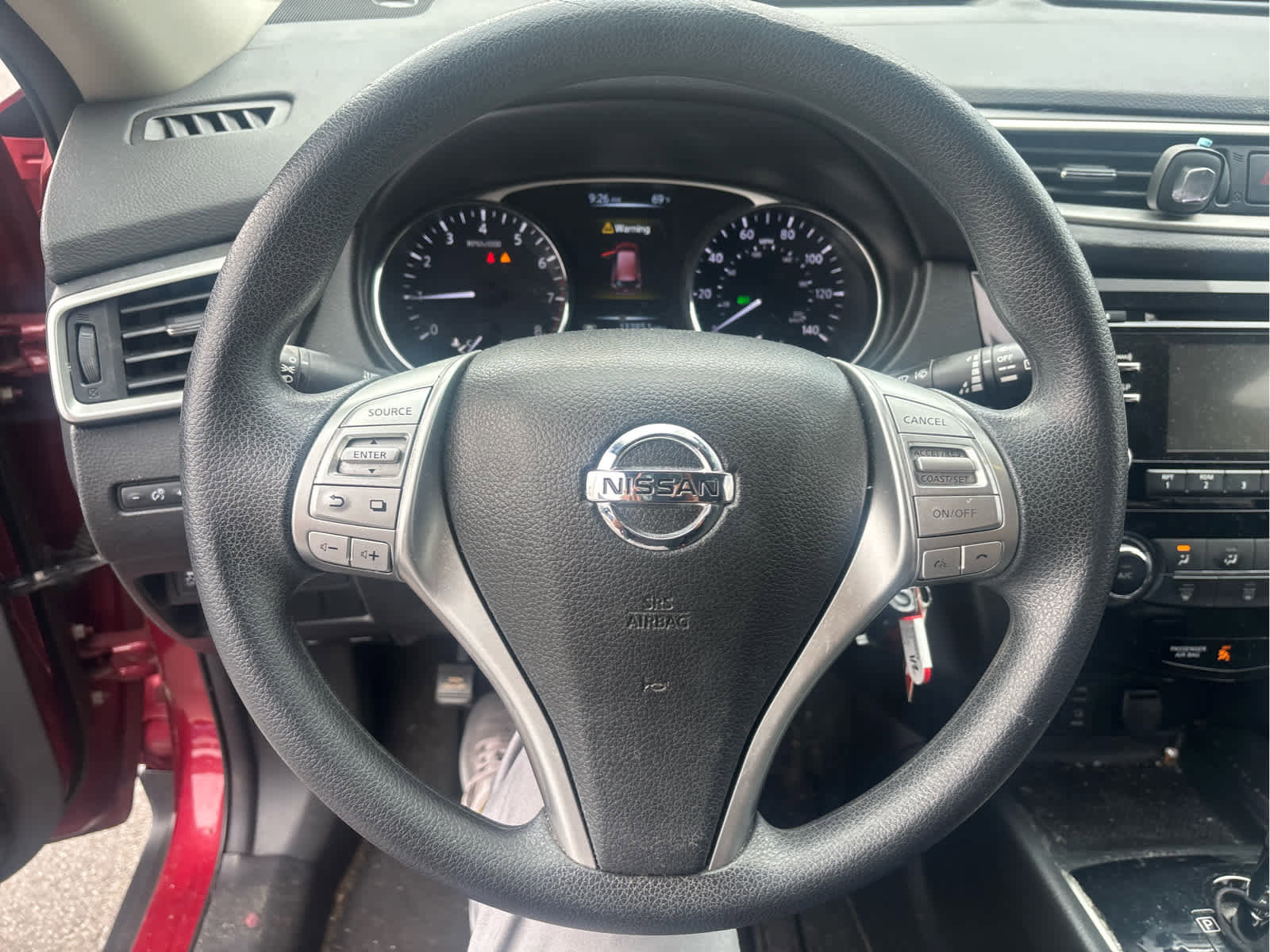 Used 2016 Nissan Rogue S image 9