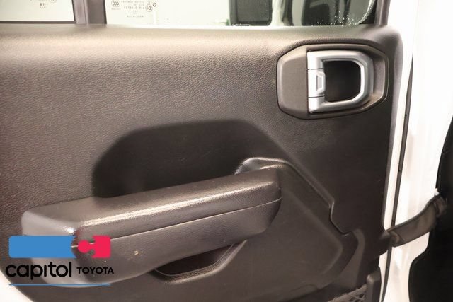 Used 2018 Jeep Wrangler Unlimited Sport S AWD/4WD image 30