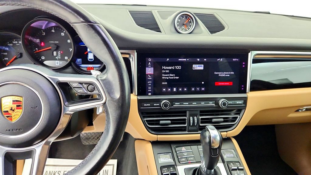 Used 2020 Porsche Macan w/ Premium Package Plus AWD/4WD image 16