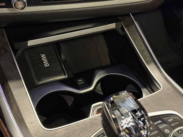 Used 2020 BMW X7 xDrive40i w/ M Sport Package image 35